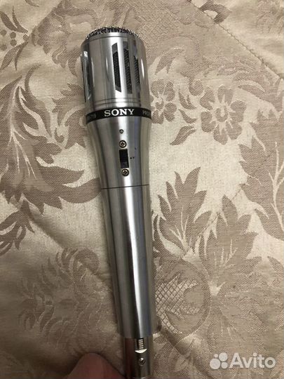 Микрофон для караоке проводной