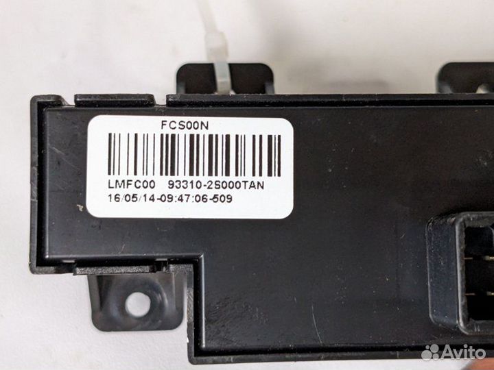 Кнопка обогрева сидений Hyundai Ix35 G4NA 2014