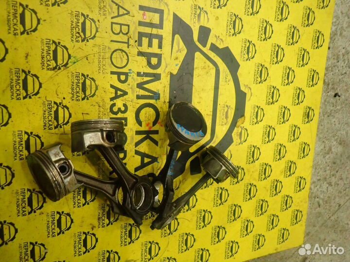 Поршень с шатуном для VAZ LADA Granta 2011)