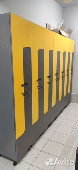 Шкафы и лавки для раздевалки