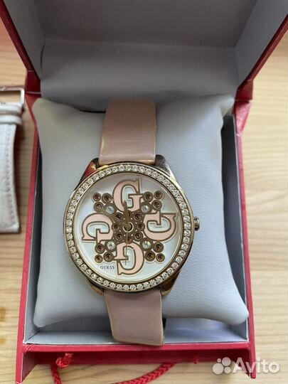 Часы Guess женские