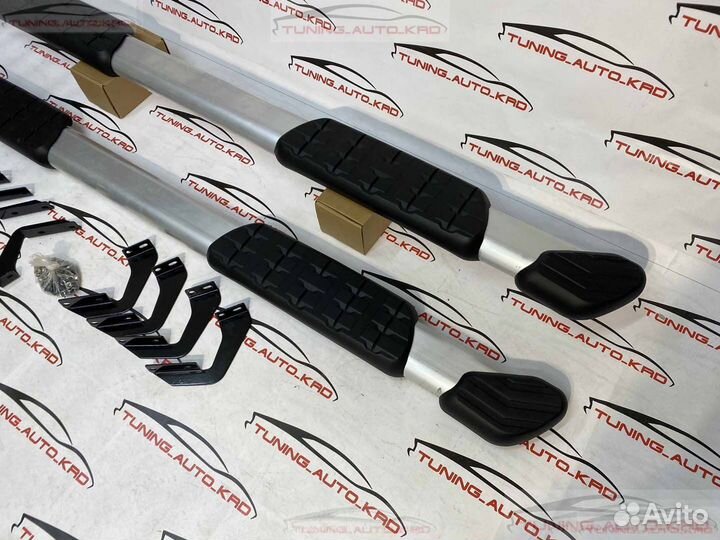 Подножки Toyota Tundra R7903