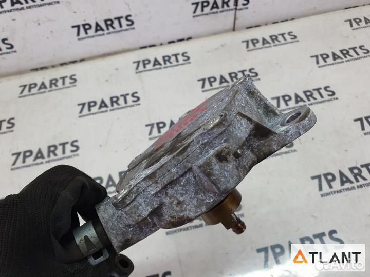 Вакуумник toyota isis