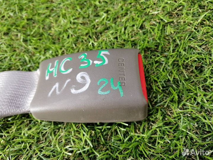 Замок ремня безопасности Nissan Laurel HC35