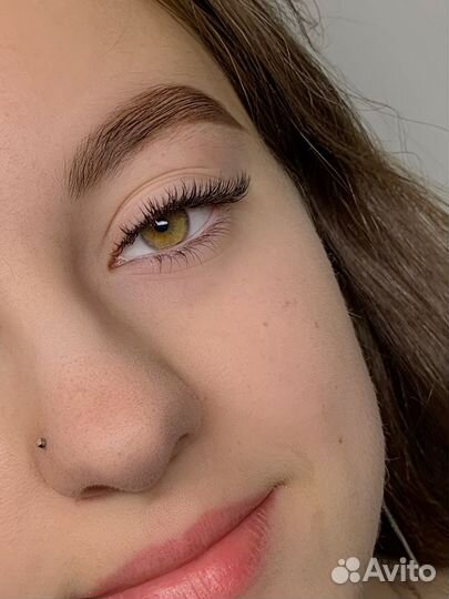 Наращивание ресниц в кабинете у метро