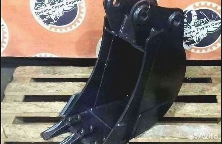 Ковш 300 мм 2-4 тн на Lonking 6035