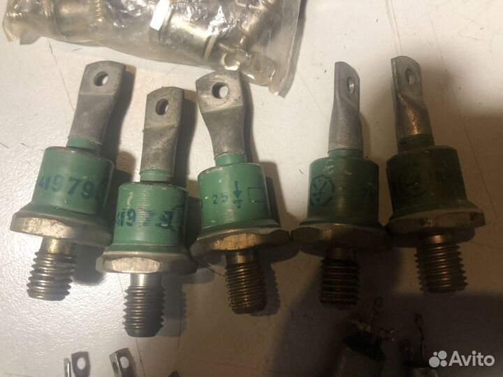 Силовые диоды,тиристоры,семисторы