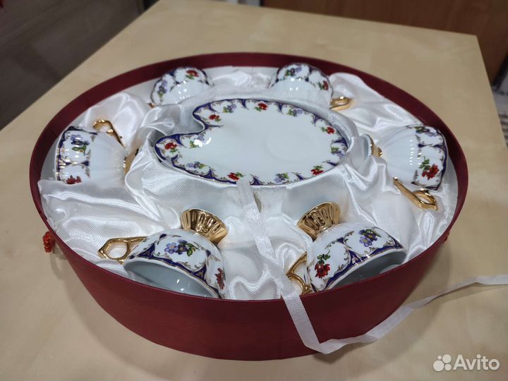 Сервиз чайный фарфоровый новый в коробке, 6 персон