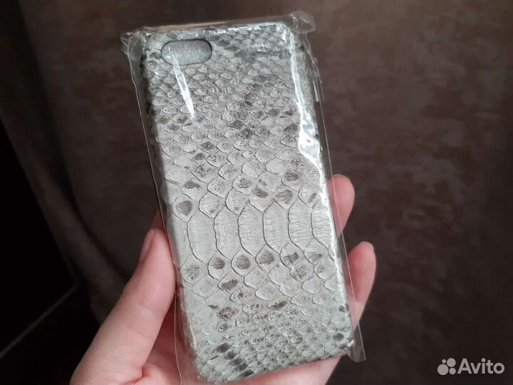 Бампер для iPhone 5 и 5s из натурального питона