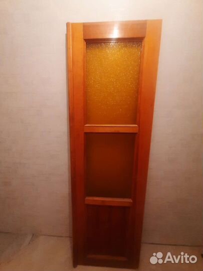 Дверь из массива дерева бу