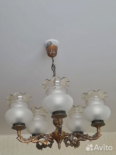 Люстра и бра