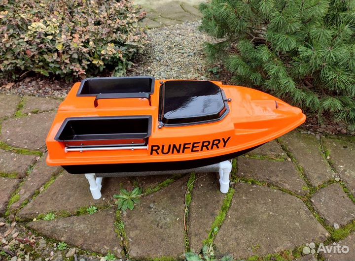 Прикормочный карповый кораблик Ранферри Speed V4