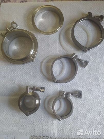 Кламп,хомут, 2 прокладки, крышка 4 д в сборе