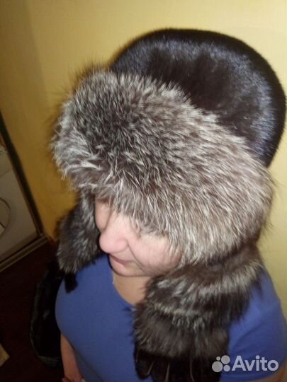 Продам норковую шапку с чернобуркой