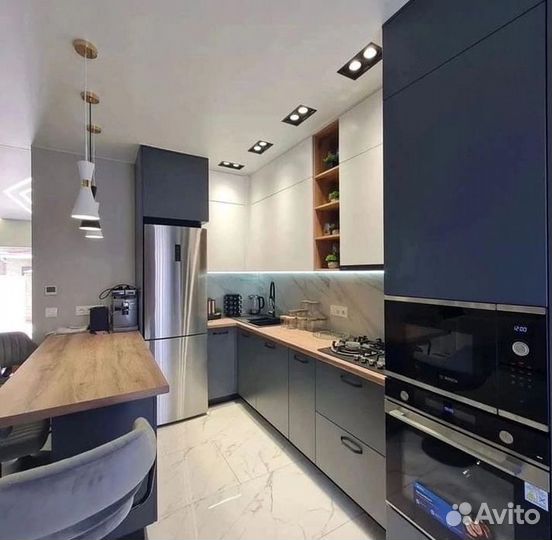 Кухонный гарнитур Островной