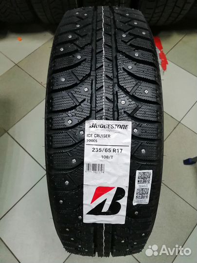 Bridgestone Ice Cruiser 7000S 235/65 R17 108T
