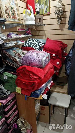 Покрывала, подушки, одеяла, пледы