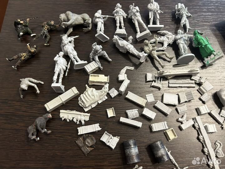 Миниатюры сталкеров и террейн