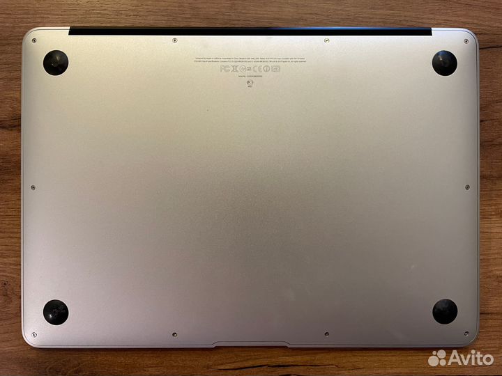 MacBook Air 13 (2011), 128 гб, Core i5, 1.7 ггц, R