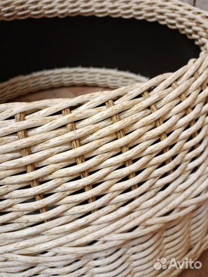 Кашпо-юбка из ротанга