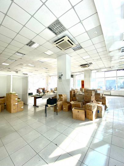 Помещение, 298 м² Самый центр.Высота потолков 3.7