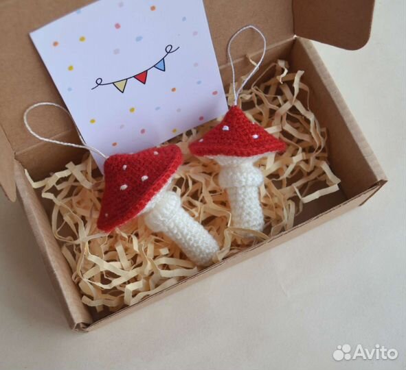 Ёлочные игрушки, элементы гирлянды