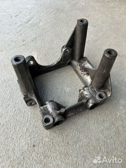 Кронштейн гидроусилителя Audi 100 c4