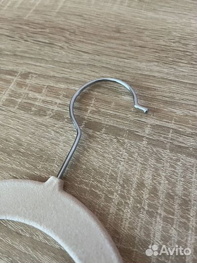 Вешалки плечики антискользящие