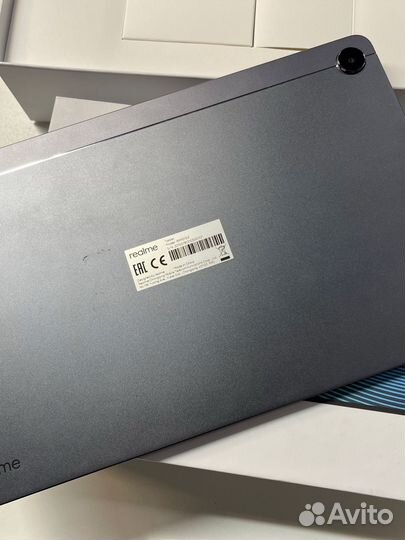 Планшет Realme 4/64GB Wi-Fi (RMP2103)