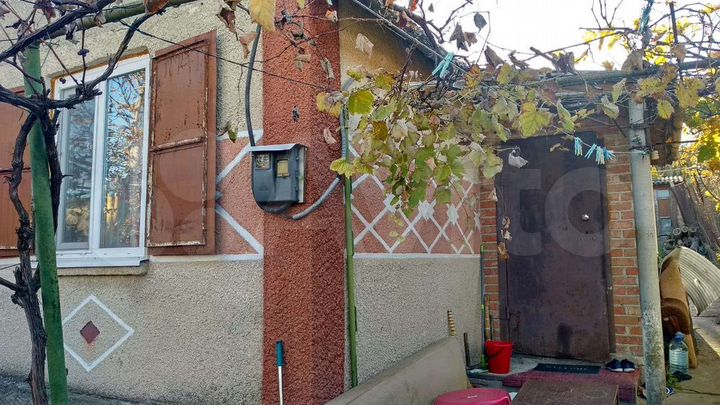 Дом 28 м² на участке 4,5 сот.