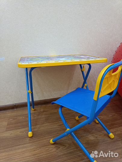 Детский стол и стул для творчества