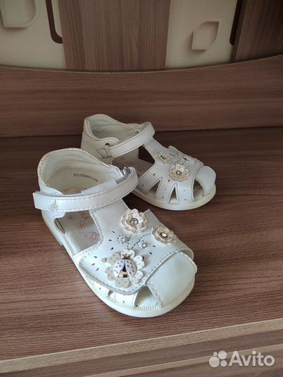 Сандалии детские Сказка 24