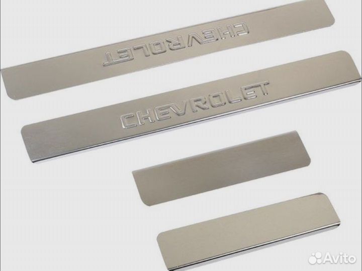 Пороги накладки на пороги на различные авто