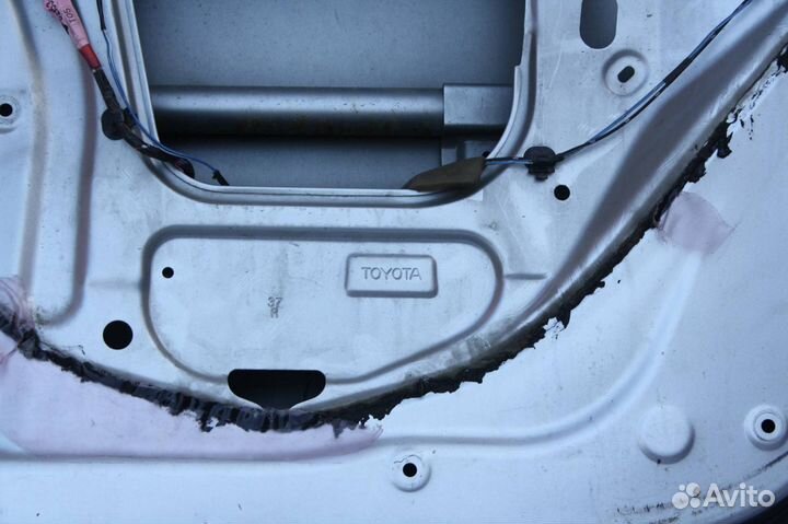 Дверь задняя правая Toyota Ipsum 2 ACM21W 2003