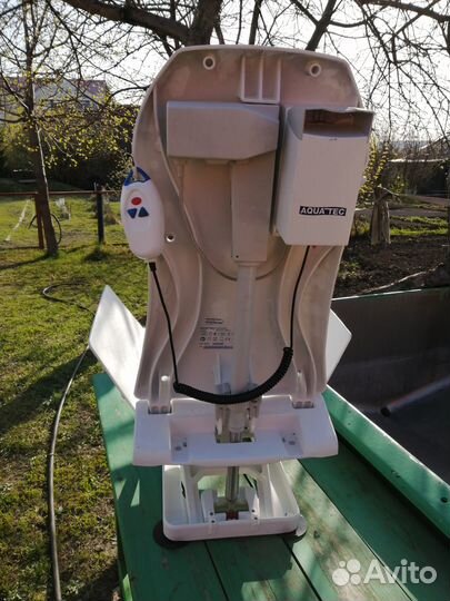 Кресло-подъемник с электроприводом aquatec