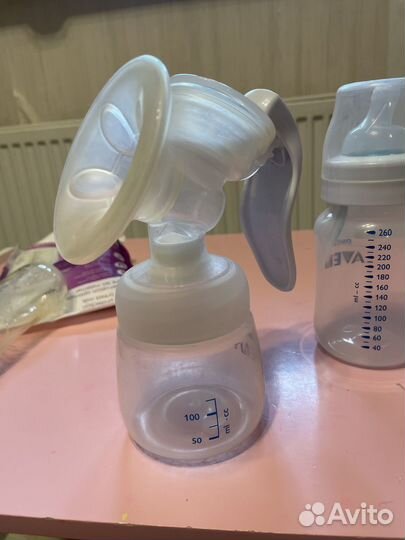 Молокоотсос avent ручной+ бутылочки Avent