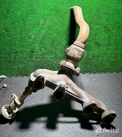 Выпускной коллектор Volkswagen Passat 1.9 2000