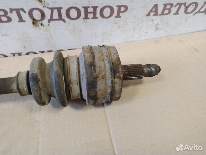 Полуось привод задний правый Mercedes-Benz 190