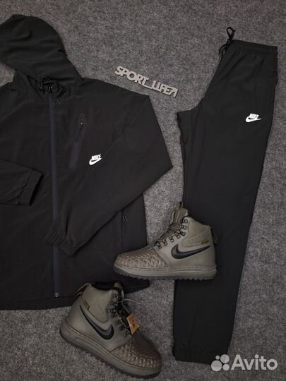 Спортивные костюмы Nike