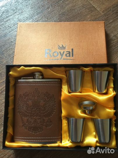 Набор Royal фляжка кожа + 4 рюмки и лейка