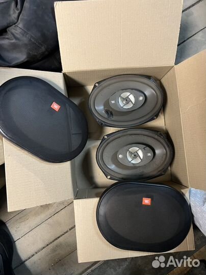 Продаю акустическую полку на ниву с колонками