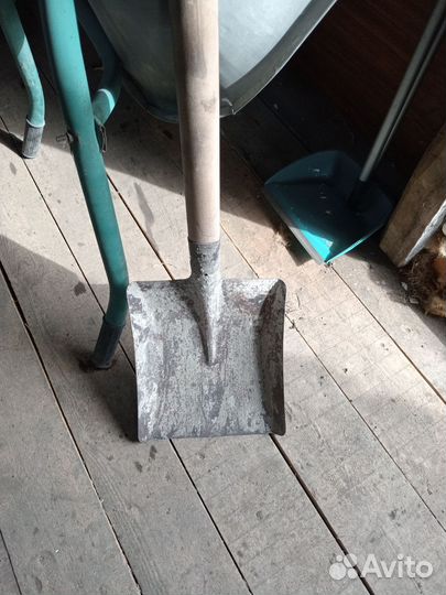 Лопата совковая