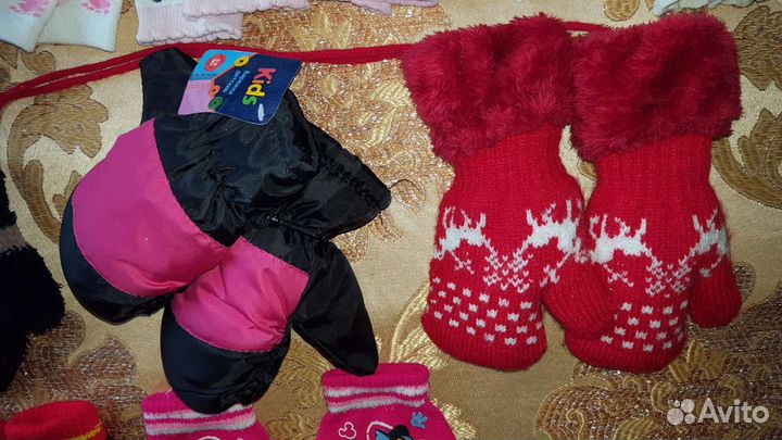 Пакетом носки, перчатки, варежки(пакет номер 7)