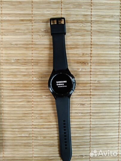 Смарт-часы Samsung Galaxy Watch 4 Classic 42mm