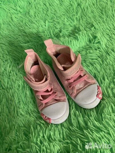 Кроссовки для девочки 20 размер
