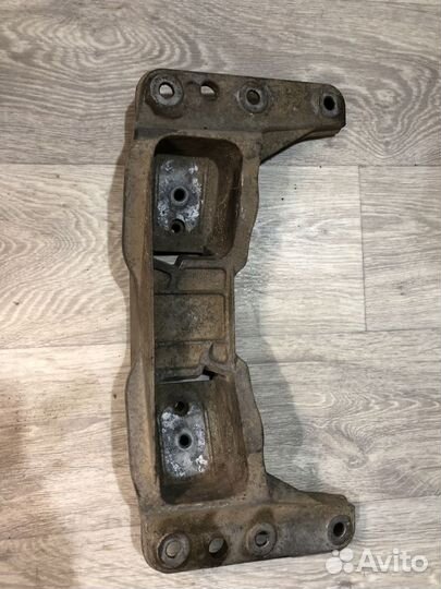 Кронштейн АКПП BMW E60 m54