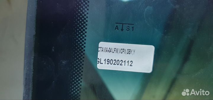 Ветровое стекло Skoda Octavia 2 (A5) рестайлинг