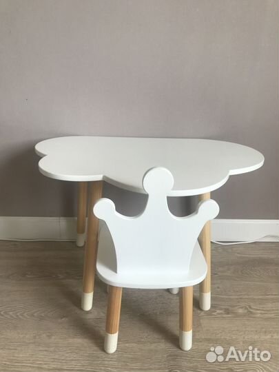 Детский стол и стульчик
