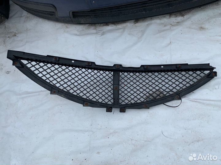 Решетка радиатора Ssang Yong Actyon/Kyron