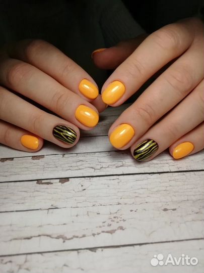 Мастер маникюра и педикюра